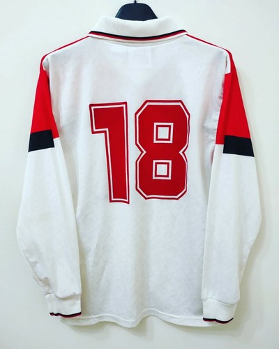 Milan 1994 1995 away - 1994-1995,