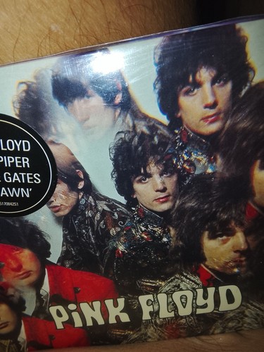 Vinyl record resale - 90,