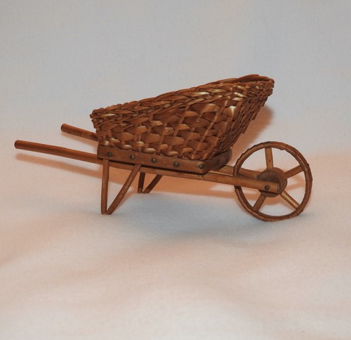Miniatura vimini carriola