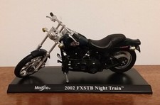 Maisto 2002 FXSTB Night Train Scala 1:18  Harley Davidson
