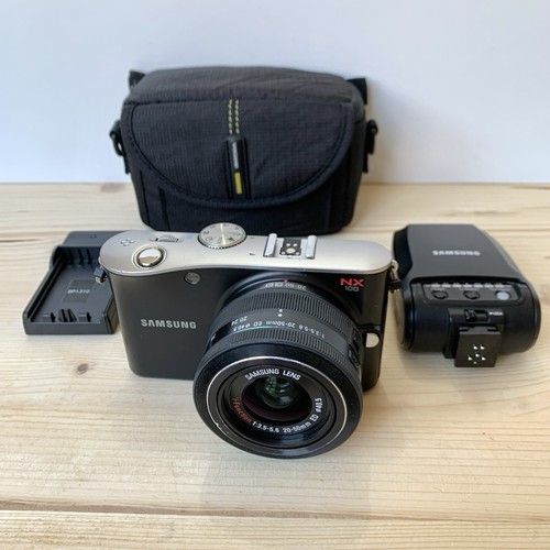 Fotocamera compatta mirrorless