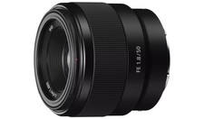 Sony SEL50F18F attacco E