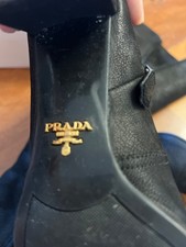 scarpe donna stivali Prada