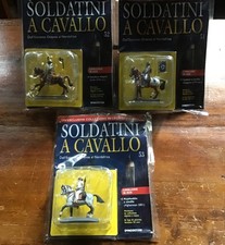 Lotto 3 soldatini a cavallo