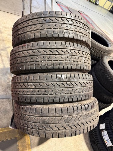 Pneumatici 225 r16 - 4,