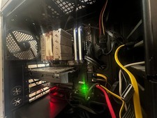 msi x99a raider + xeon 2698 v4 + 16gb ddr4 corsair + noctua fan