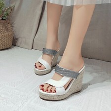 Sandali con zeppa ciabatte