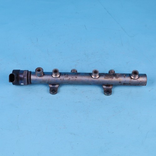Distributore carburante destro