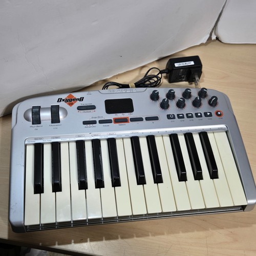 Controller midi audio oxygen - m-audio,