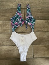 Costume da bagno nuovo con