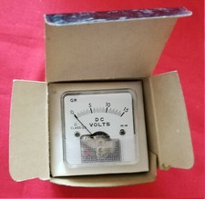 Voltmetro analogico da pannello 15VDC 