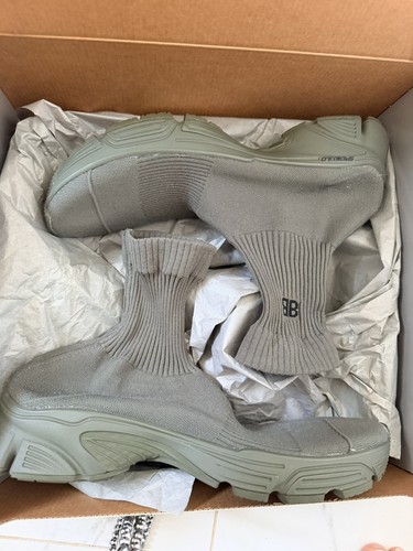 Balenciaga speed sneakers - balenciaga,