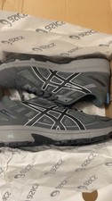 ASICS taglia 9 nuovo mai