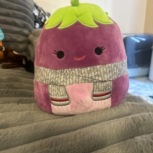 Squishmallow christmas glena - christmas,