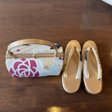 Set borsa floreale e zori oro