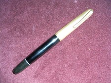 AURORA 88 Penna stilografica celluloide nera a stantuffo , pennino oro 14kt 1950