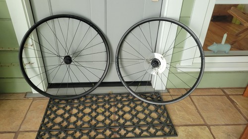 Bontrager paradigm 700c set - bontrager,