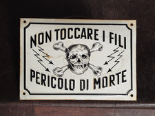 Targa vintage smaltata “Non toccare i fili – Pericolo di morte”
