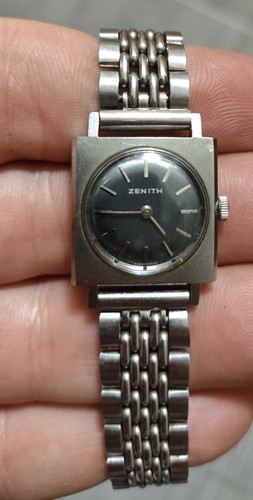 Orologio rettangolare carica - orologio,