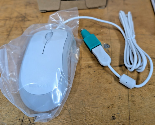 Microsoft wired optical mouse - wired,
