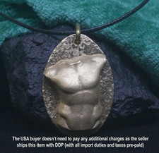 Ciondolo in bronzo con torso