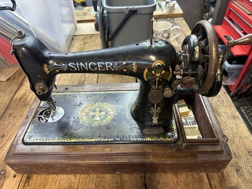 Antique singer sewing machine - antique,