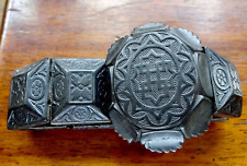 antico bracciale vittoriano jet nero corno pressato pannello fiori perline -S154