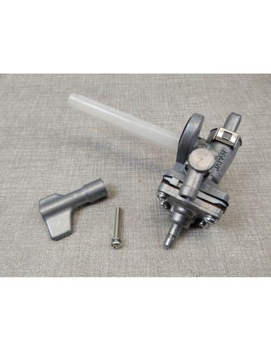 Robinet essence adaptable gsxr - essence,