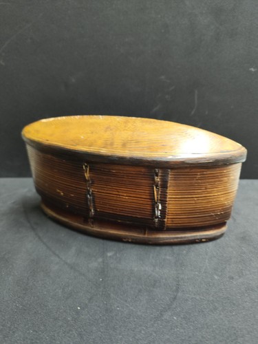 Antica scatola bamboo - in, e