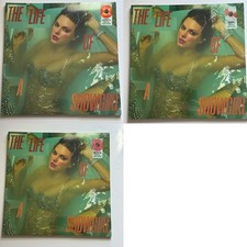 The Life Of A Showgirl Lit My