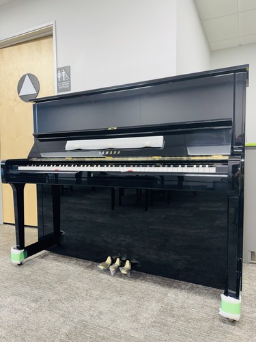 This yamaha upright piano - yamaha,