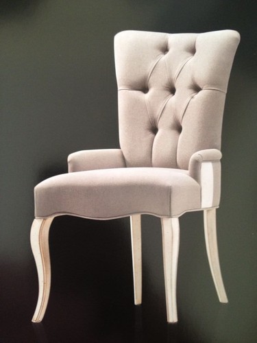 Sedia bianca imbottita - ,