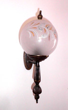 Applique Vintage  in Bronzo e Sfera vetro dipinta - 1 luce parete.   R