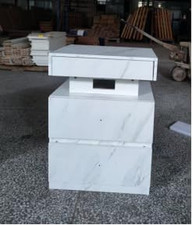 Comodino con Stazione di