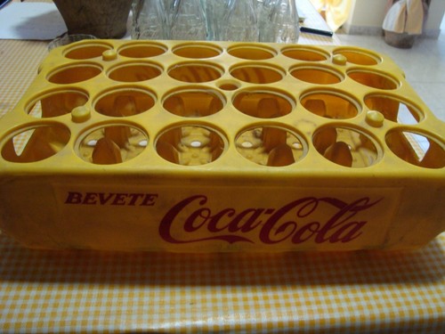 Coca cola cassetta gialla - coca,