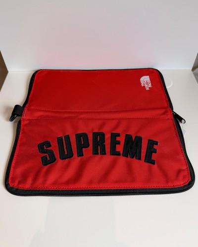 Supreme borsa organizer