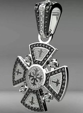 Ciondolo croce di Malta taglio