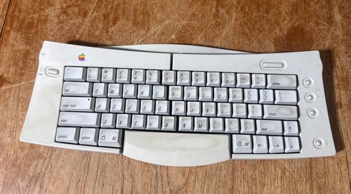 Tastiera ergonomica regolabile