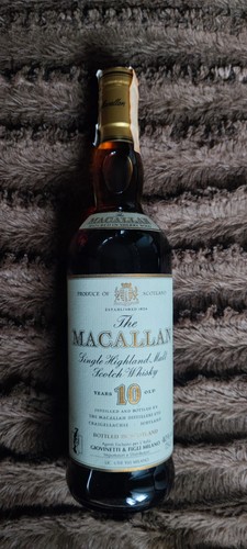 Whisky tha macallan years - 10,