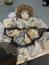 bambole di porcellana da