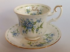 Tazza Porcellana Royal Albert Vintage Flower of The Month Luglio