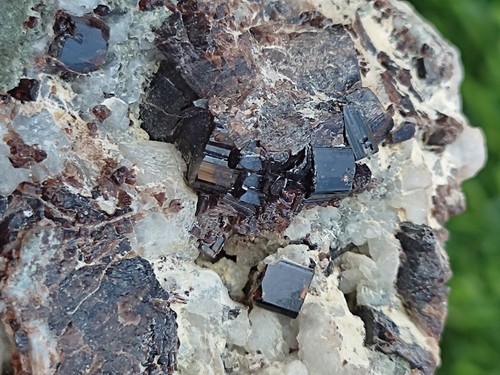 Cristalli vesuvianite - di,