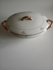 Zuppiera in porcellana  S.C. RICHARD Vintage 54-3 profili e fiorellini dorati.