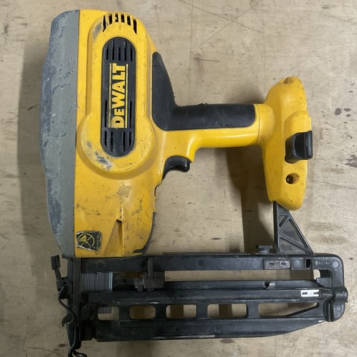 Chiodatrice dewalt dc616 senza - dewalt,
