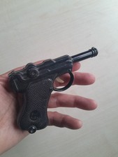 Antica pistola giocattolo per