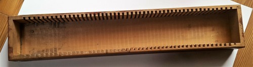 Vecchio contenitore legno con - contenitore,
