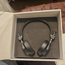 Cuffie Aiaiai Capital