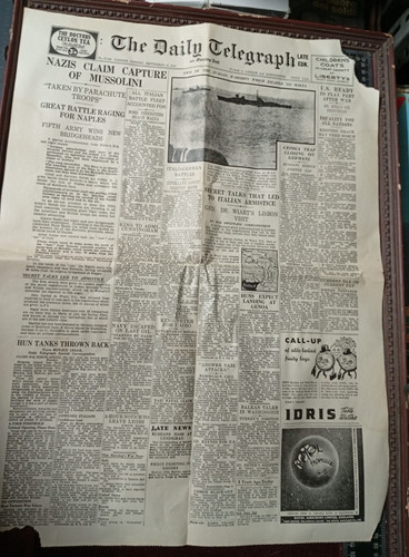 Vecchio foglio giornale - foglio,
