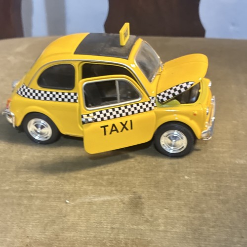 Cappuccio apertura porte auto