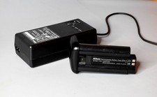 Nikon MH-16 Caricabatteria Rapido + Confezione Batteria Ricaricabile EN-4